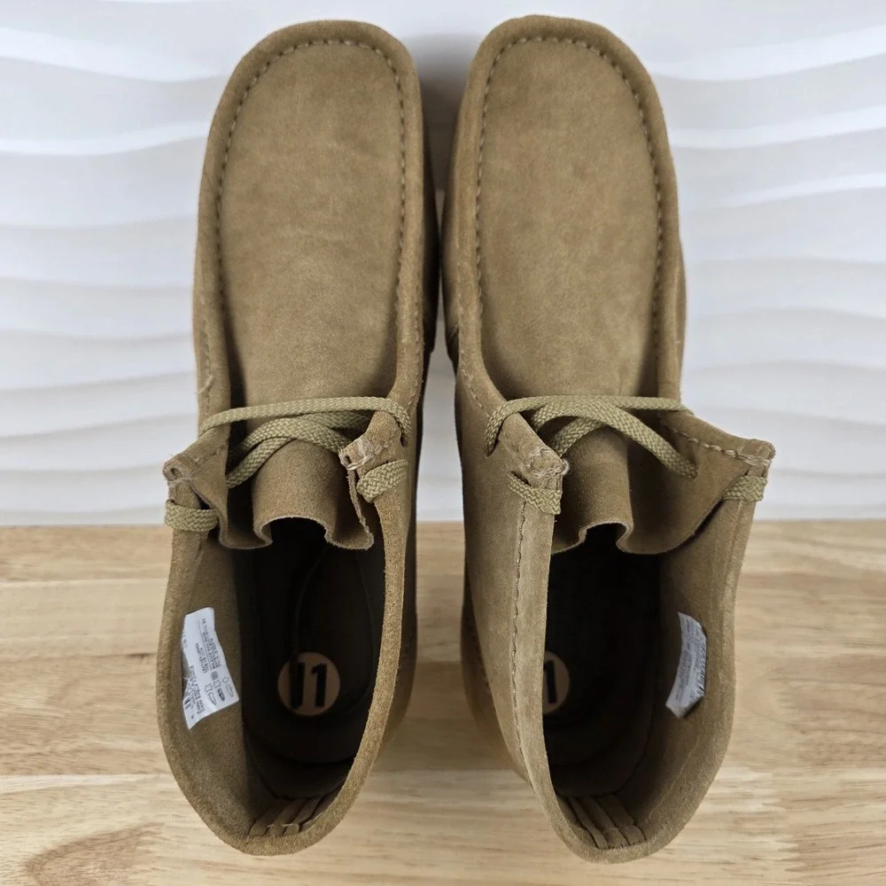 Clarks Wallaston Boots Mens Size 11 Sand Suede Wallabee Style Moc Toe Chukka
